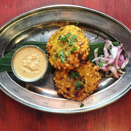 Chai Time: Sabudana Vada - Crispy, Crunchy, Gooey Indian Fritters