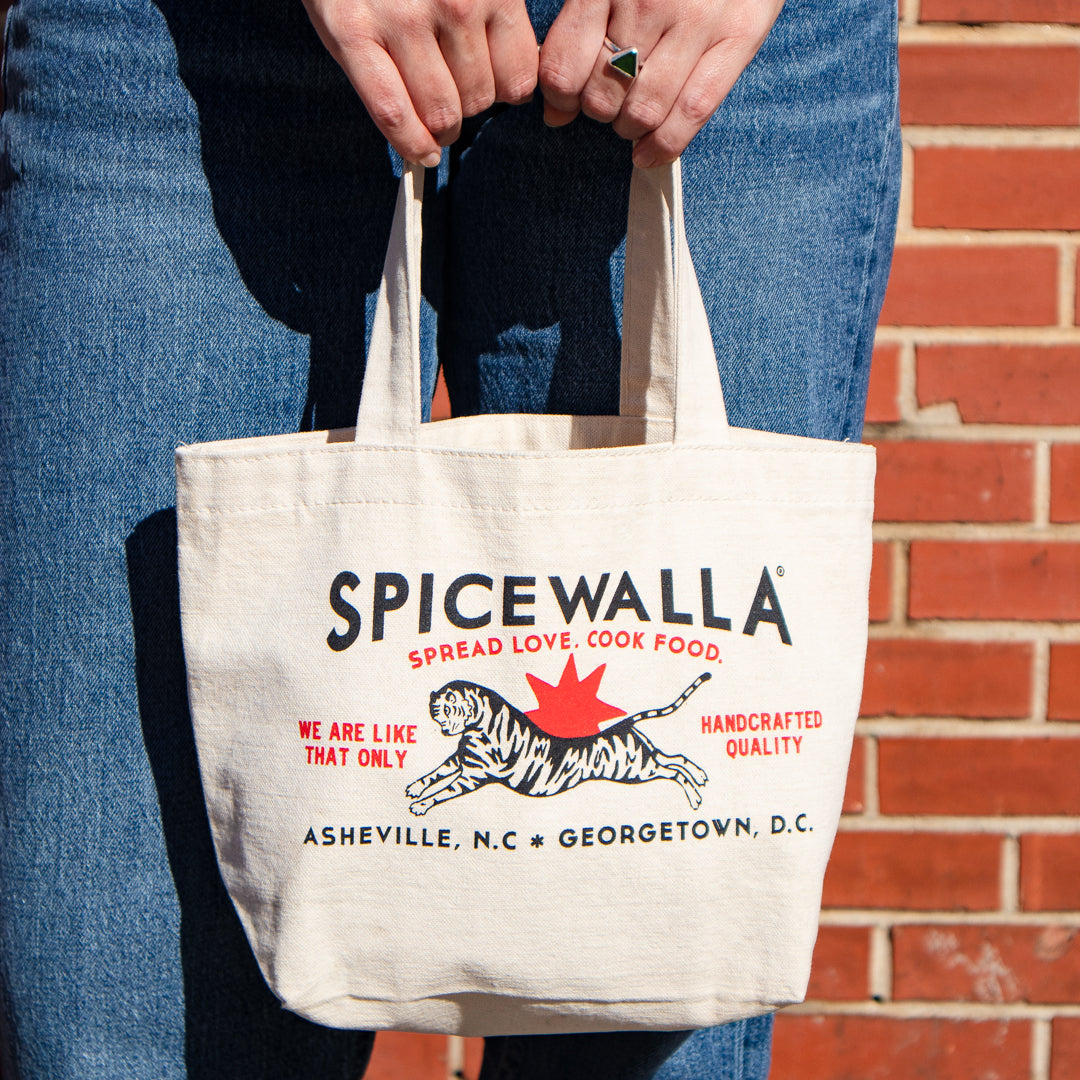 Spicewalla Matchbox Tiger Baby Tote in Natural